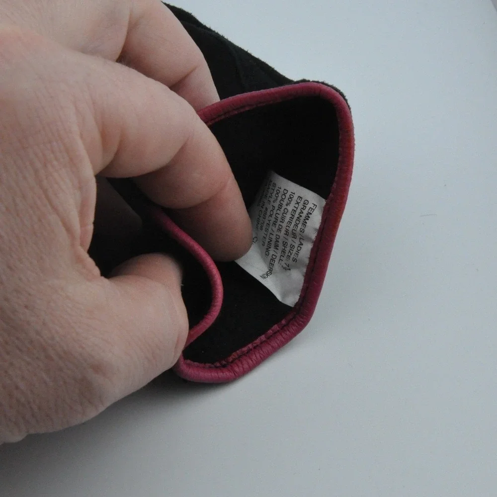 Deerskin Suede Gloves 7.5 Black Pink Embroidered Vintage‎ Style